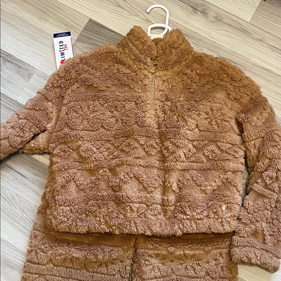 Brown Textured Two-Piece Set - Picture 3 of 3